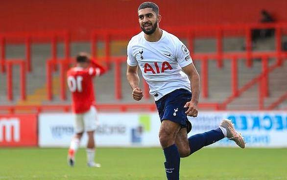 斯立足并成 斯立足并成